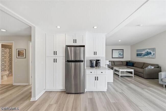 Building Photo - 799 Caribbean Ct