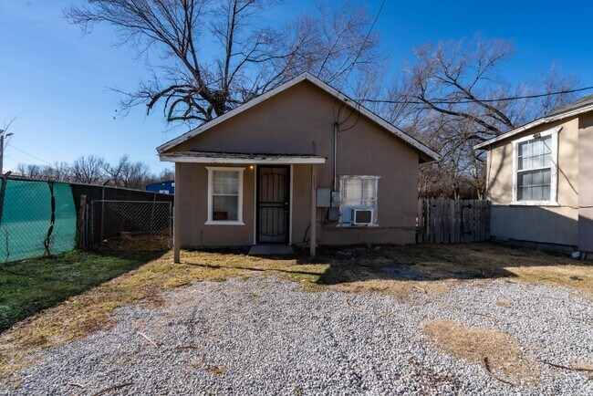 Building Photo - 4400 N Peoria Ave