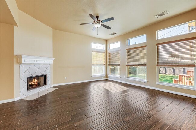 Building Photo - 9200 Hurley Cove
