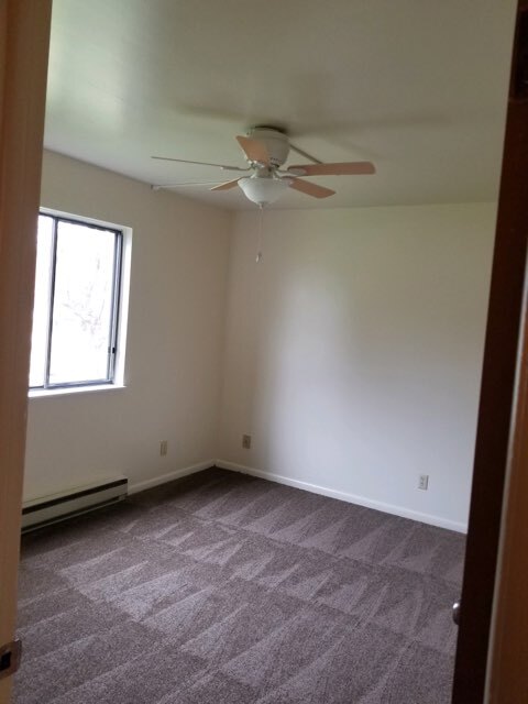 Building Photo - 616 S Main St