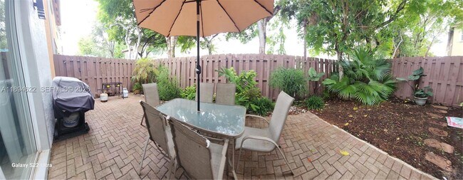 Building Photo - 10955 NW 87th Ln