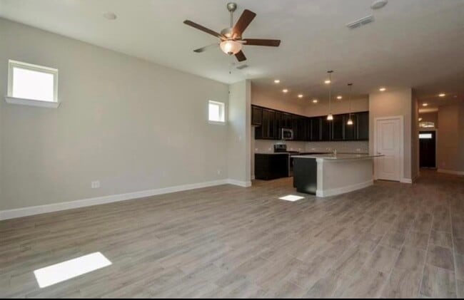 Building Photo - 427 Micaela Meadows Ct