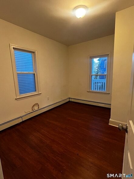 Building Photo - 109-111 Park Terrace Unit 1