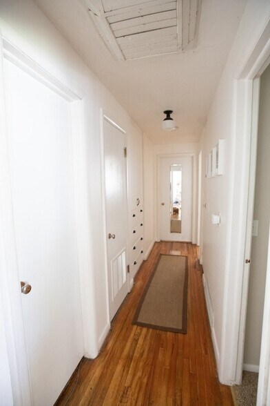 Building Photo - 4019 S Olympic Way