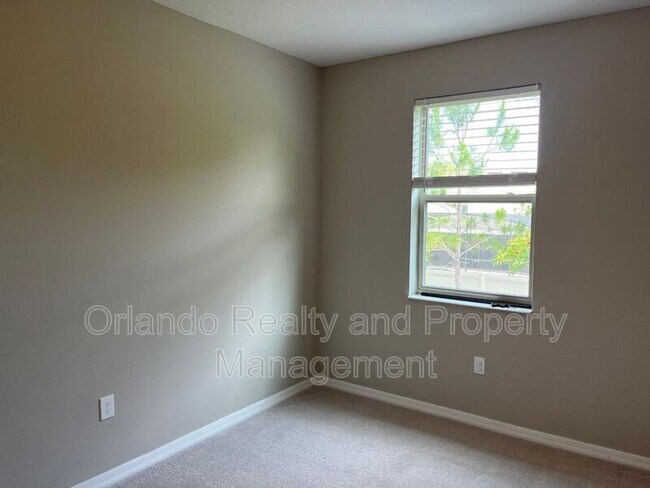 Building Photo - 11950 Sands Cv
