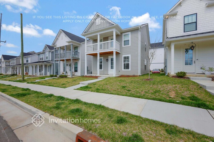 Building Photo - 265 Founders Ln