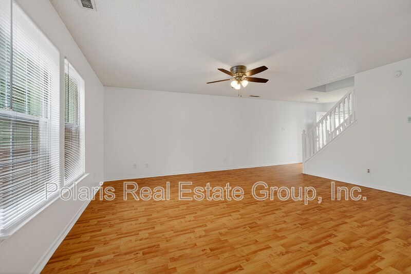 Building Photo - 2009 Dutch Elm Dr