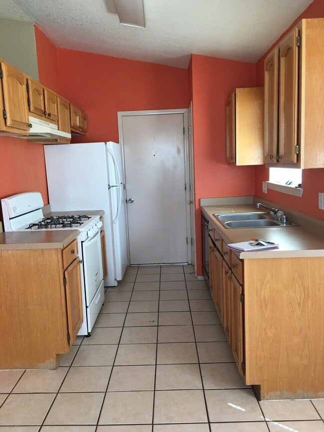 Building Photo - Beautiful house near Loop 375 and Edgemere