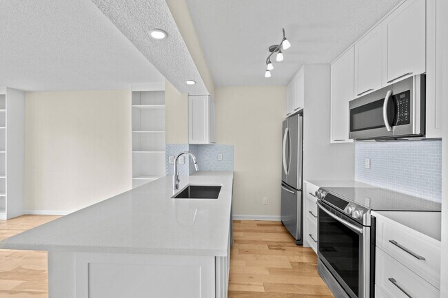 Building Photo - 286 Cypress Point Dr