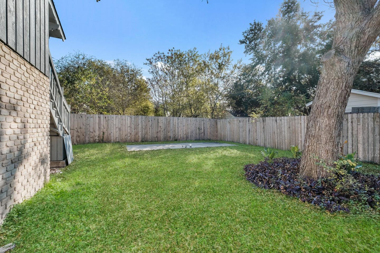 Building Photo - Beautifully updated San Antonio home by Bo...