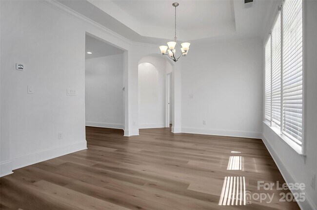 Building Photo - 3054 Constitution Ln