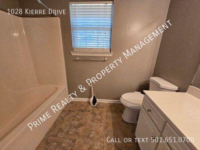 Building Photo - 1028 Kierre Dr