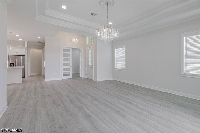 Building Photo - 6385 Arriba Ave