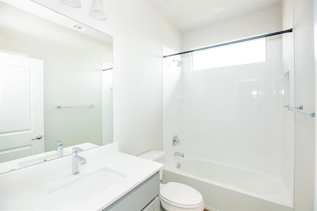 Building Photo - 4924 Dewy Rose Ln