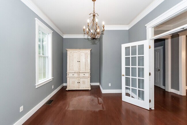 Building Photo - 115 Blackwater Dr