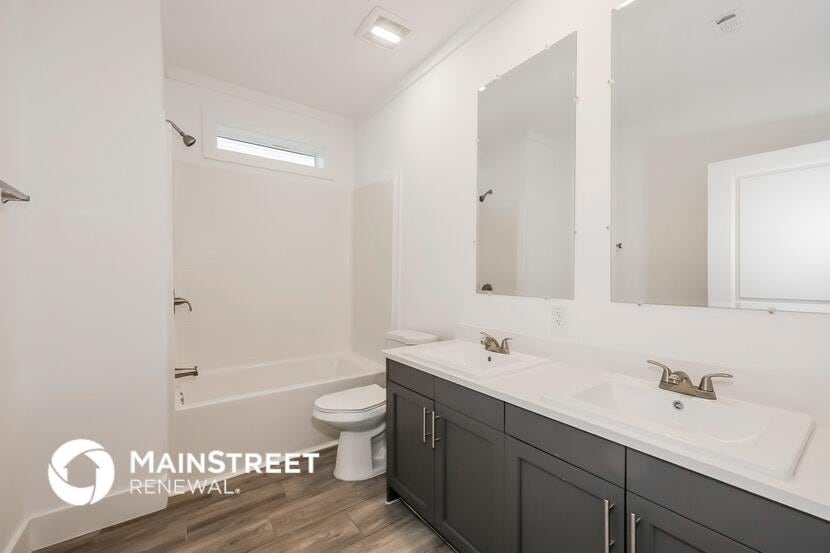 Building Photo - 1605 Daniel St