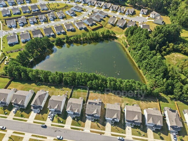 Building Photo - 2230 Bethpage Dr