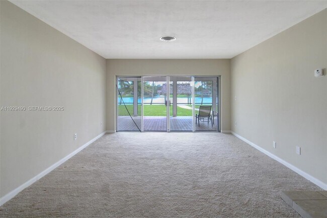 Building Photo - 10962 SW 117th St