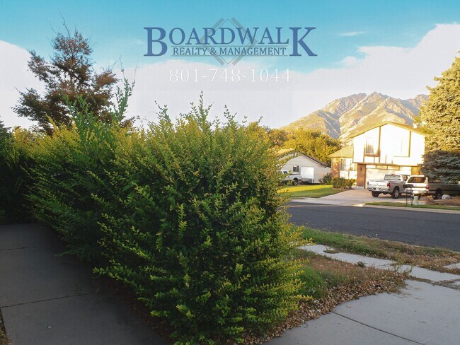 Building Photo - Spectacular home in Cottonwood Heights!