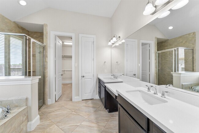 Building Photo - 752 Mayhill Ridge Ln