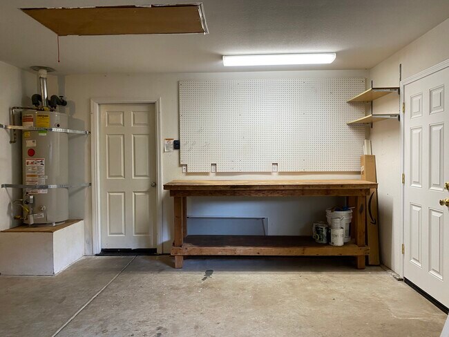2 Car Garage w/ Work Area - 2726 Duffy Dr