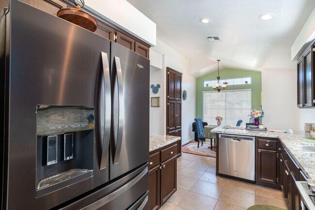 Building Photo - BEAUTIFUL HOME IN SACRAMENTO!!