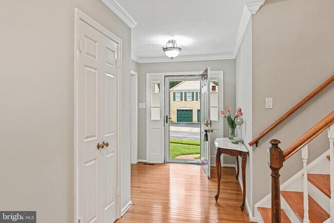 Building Photo - 9760 Hatmark Ct