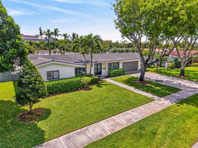 Building Photo - 8820 SW 85th St