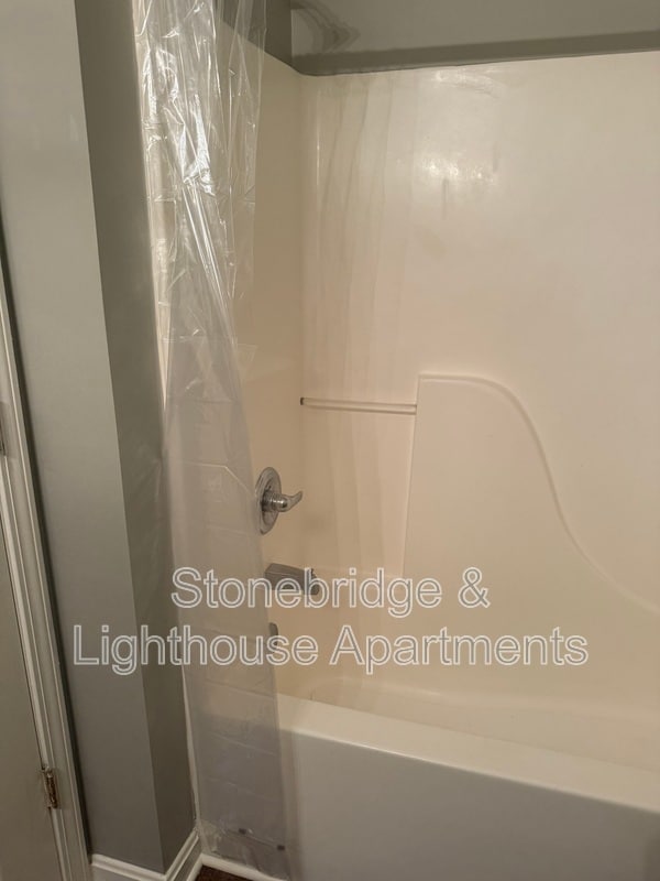 Building Photo - 3115 Lighthouse Dr