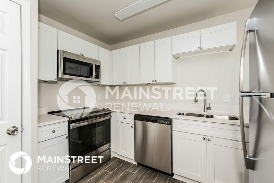 Building Photo - 2 Chaucer Ct