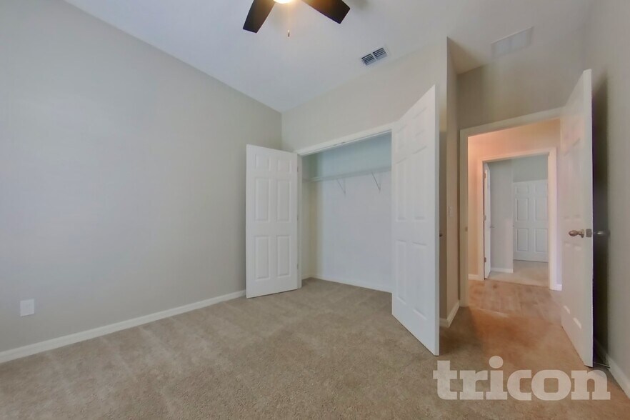 Building Photo - 37028 Scenic Pine Dr