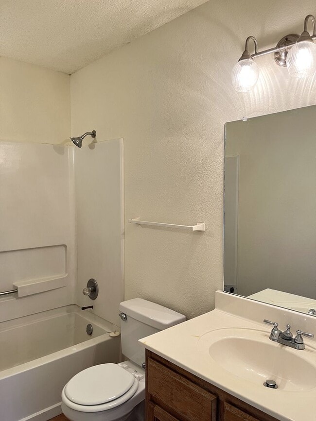 Building Photo - Lorena ISD Duplex