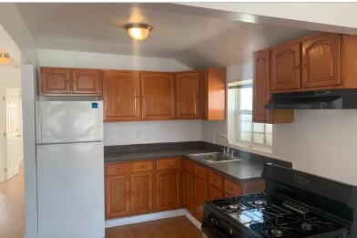 Primary Photo - 415 Beach 66th St