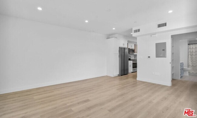 Building Photo - 2336 Westwood Blvd