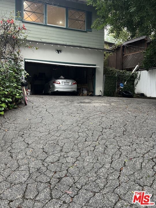 Building Photo - 15237 Del Gado Dr