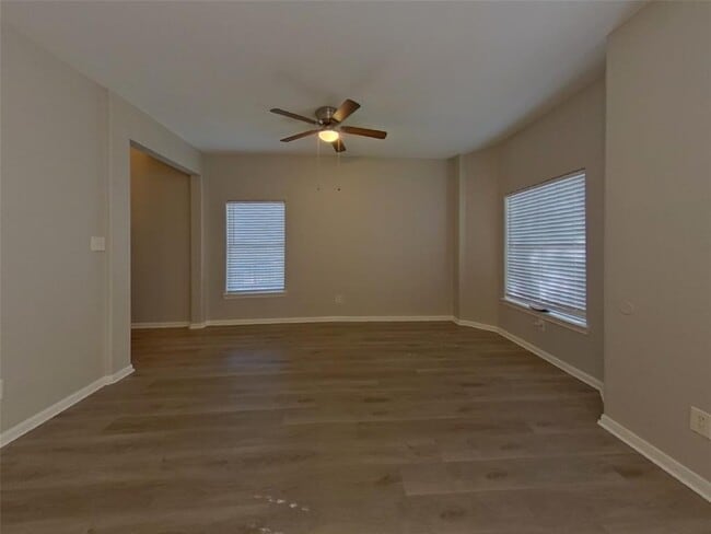 Building Photo - 10935 Mockingbird Pl