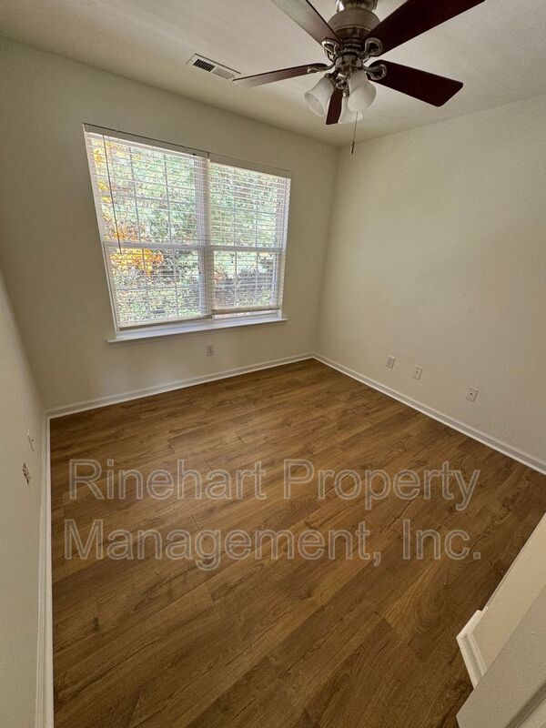 Building Photo - 742 Shellstone Pl