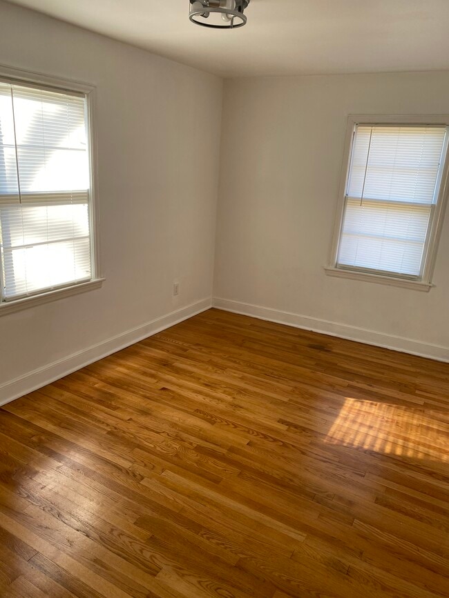 Building Photo - 552 Leesville Rd