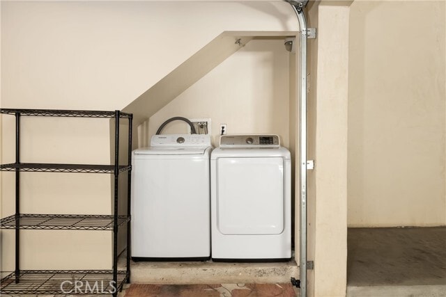 Building Photo - 604 Manhattan Beach Blvd