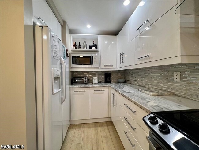 Building Photo - 1120 Sarah Jean Cir