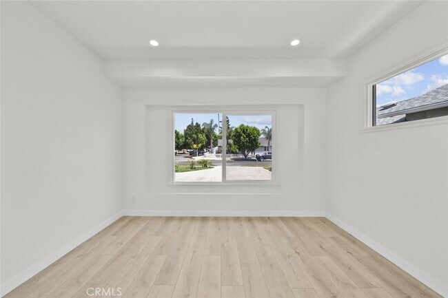 Building Photo - 20356 Gresham St
