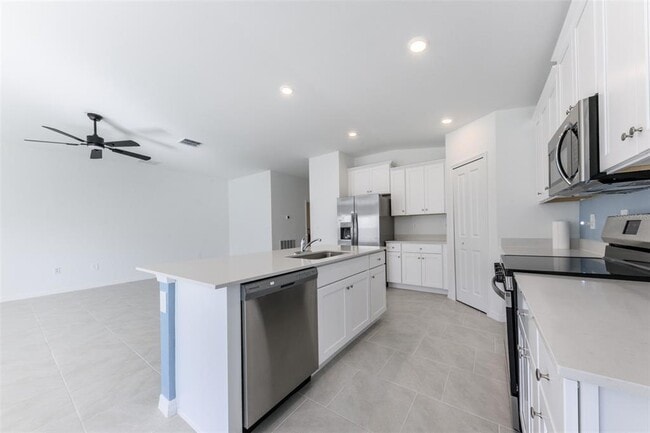 Building Photo - 23251 Quasar Blvd