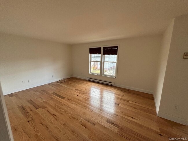 Building Photo - 8 S Brett St