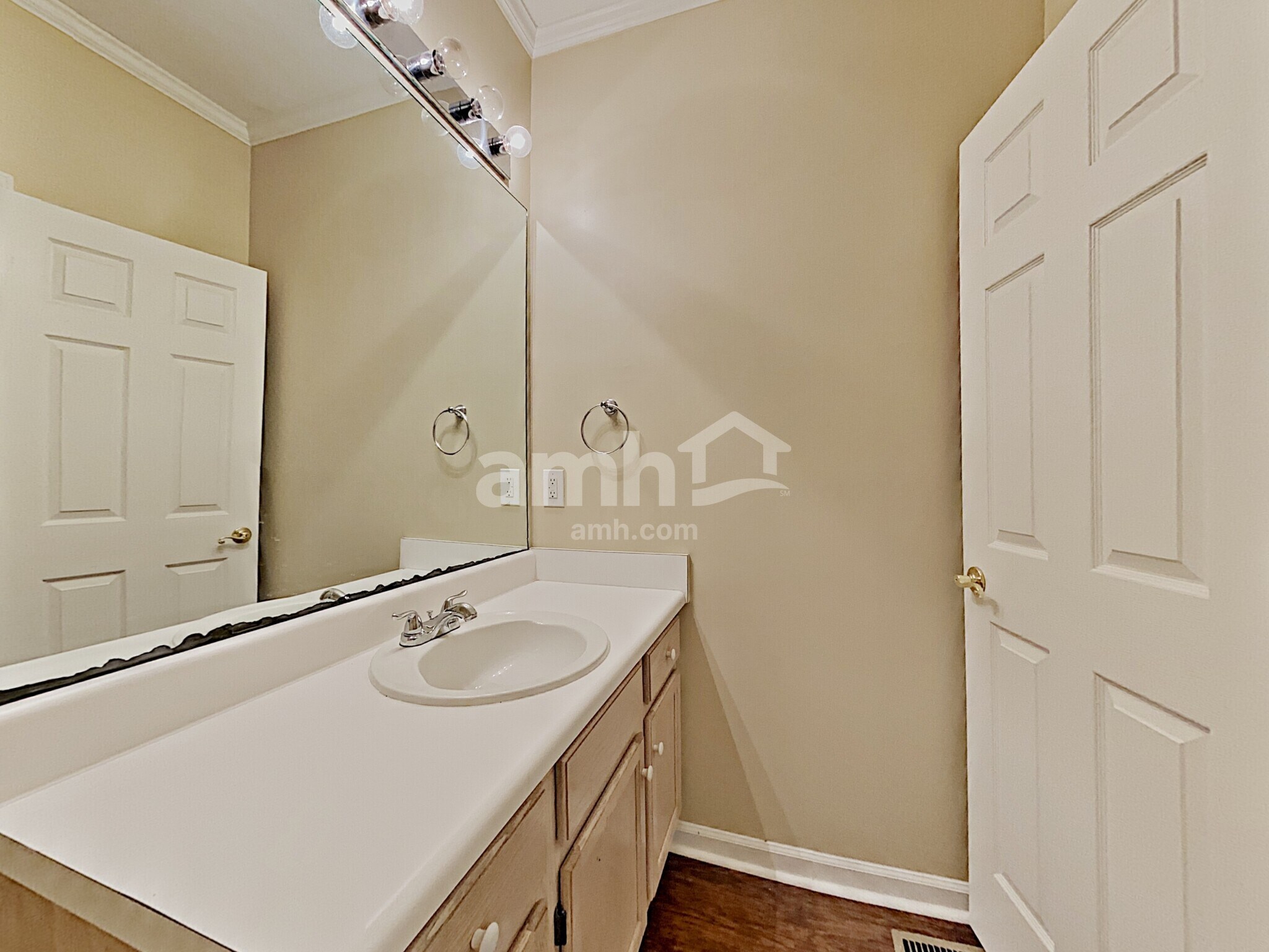 Building Photo - 1302 Dungan Dr NW