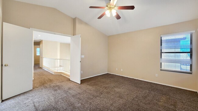 Building Photo - Gated community in Avondale with a communi...