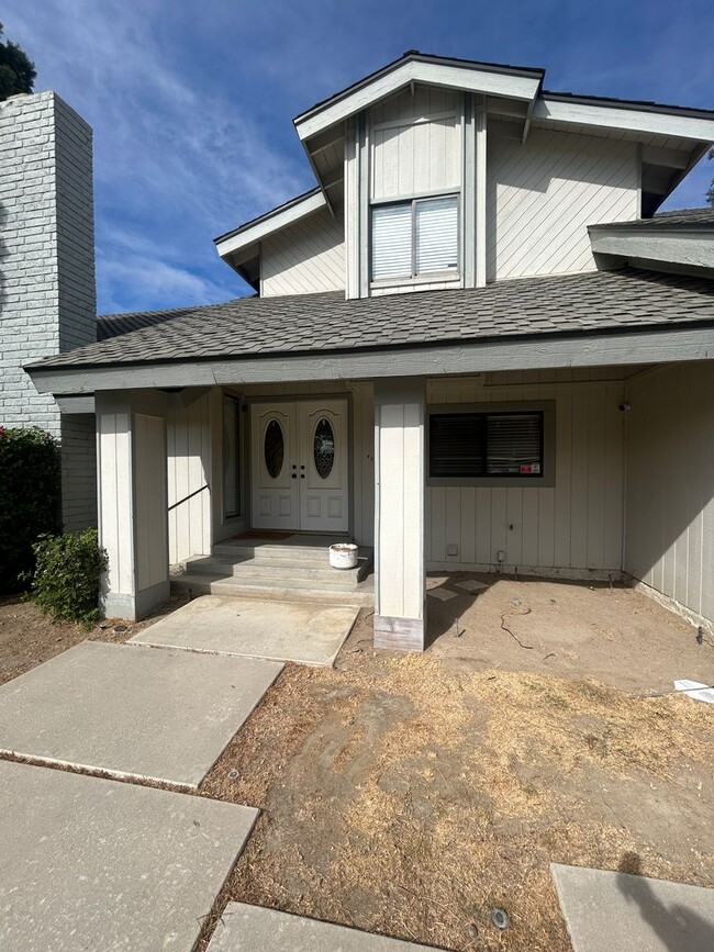 Building Photo - 2-story Single family home in the SW