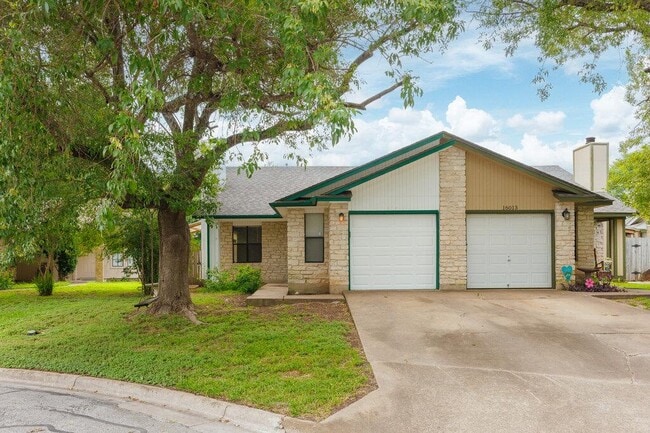 Primary Photo - 16015 Stoneham Cir
