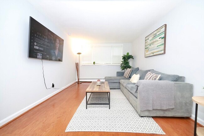 Building Photo - 11 Cogswell Ave