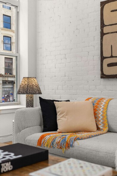 Building Photo - 69 Leonard St