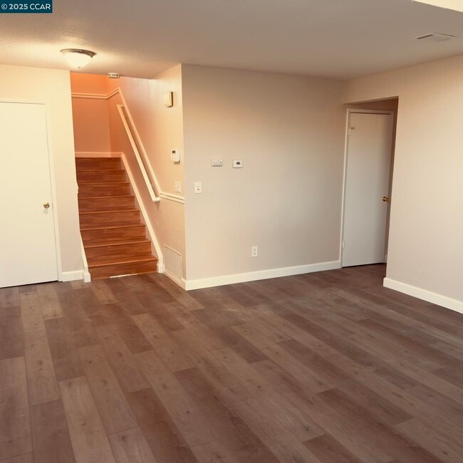 Building Photo - 202 Almondtree Ln